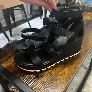 Sorel sandals from Evereve